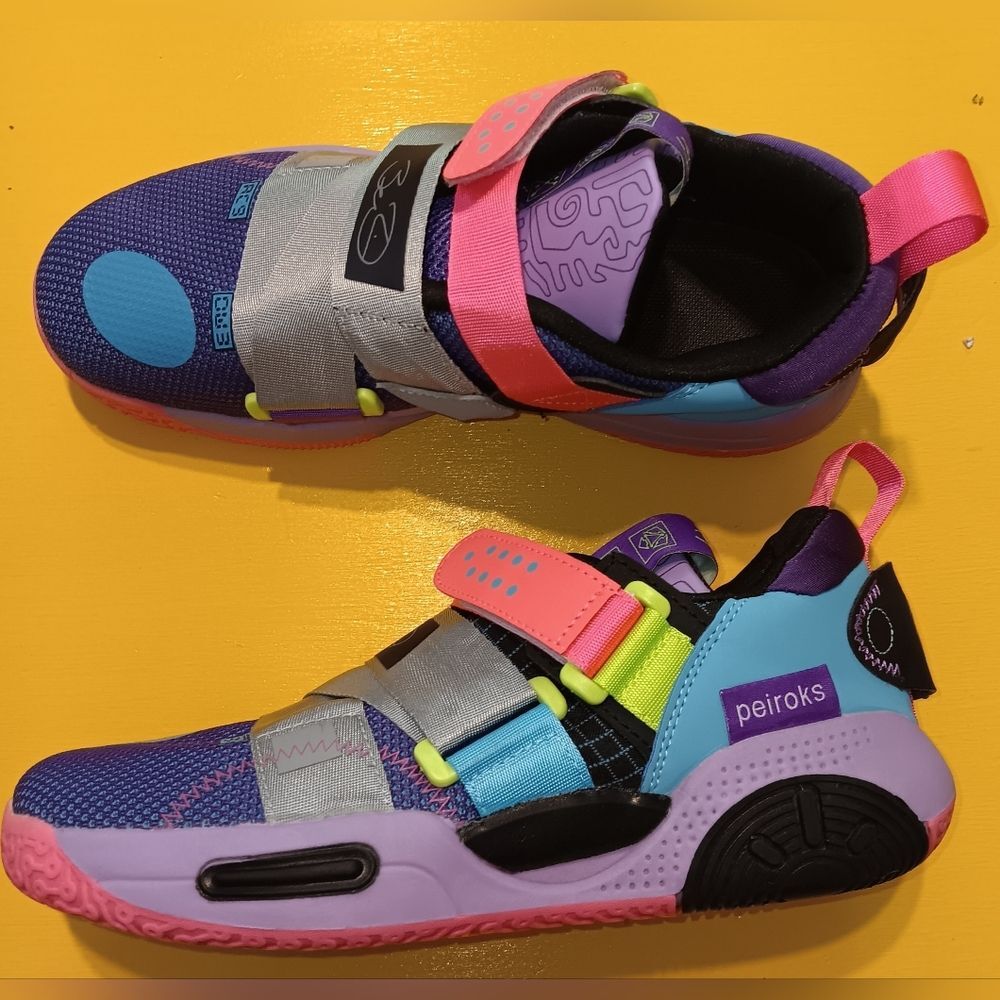 Cyberpunk tennis shoes women's size 9